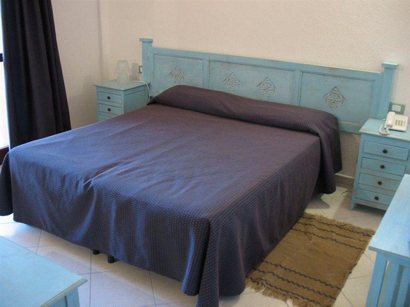 Borgo Saraceno Hotel-Residence سانتا تيريزا غالّورا المظهر الخارجي الصورة