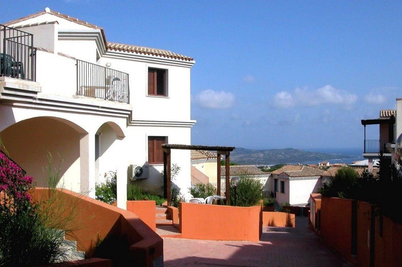 Borgo Saraceno Hotel-Residence سانتا تيريزا غالّورا المظهر الخارجي الصورة
