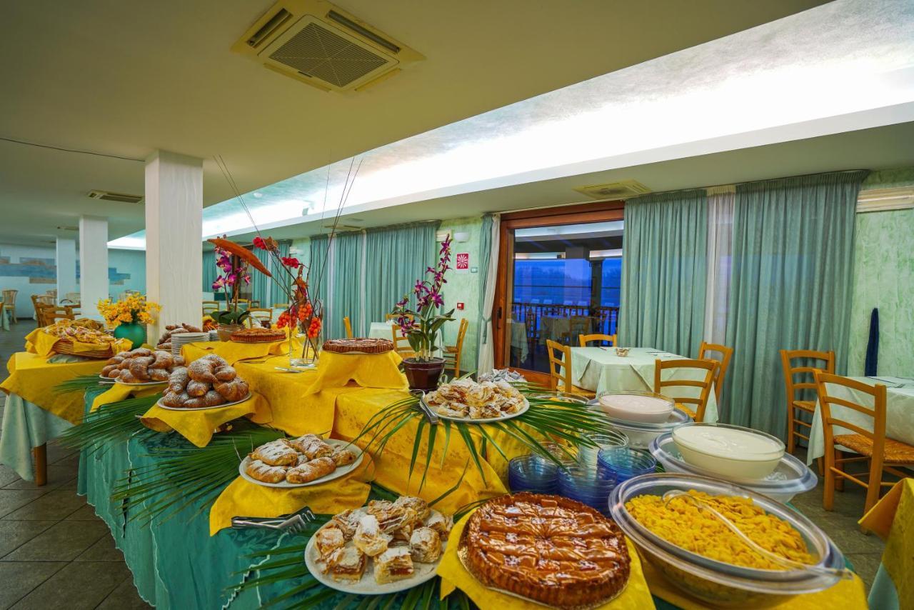 Borgo Saraceno Hotel-Residence سانتا تيريزا غالّورا المظهر الخارجي الصورة