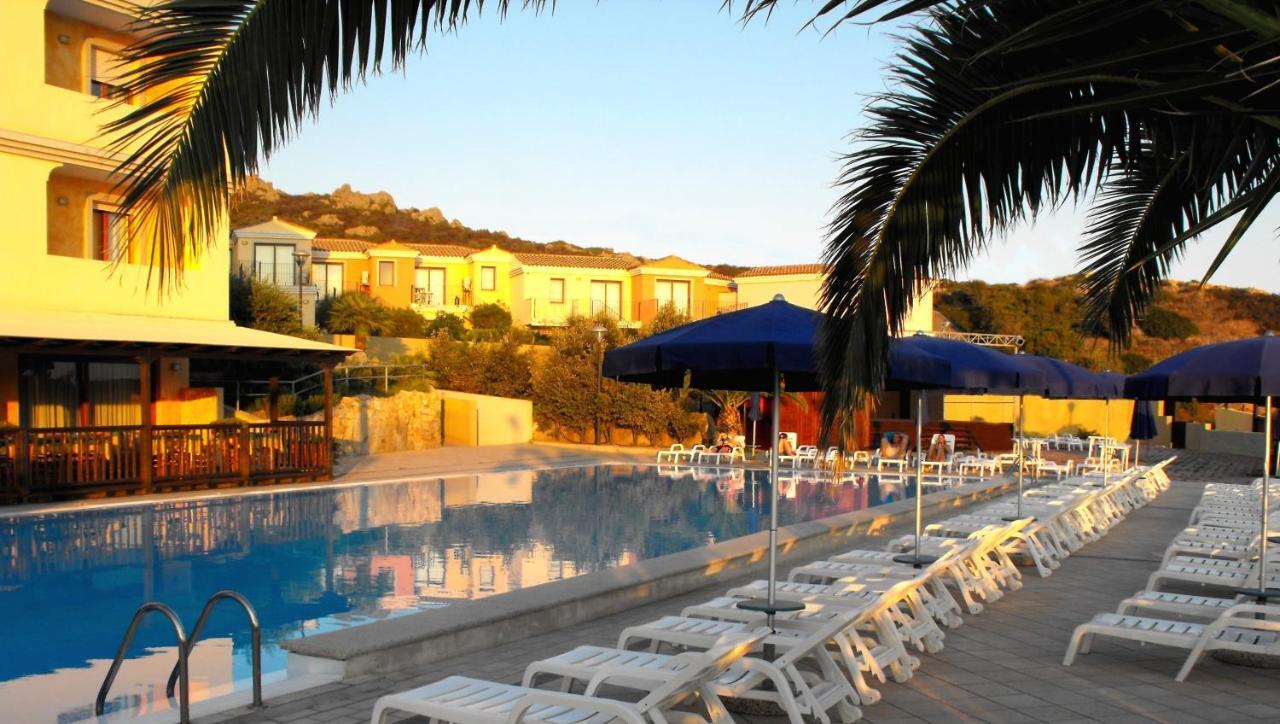 Borgo Saraceno Hotel-Residence سانتا تيريزا غالّورا المظهر الخارجي الصورة